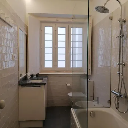 Διαμέρισμα Stunning Near Marques De Pombal Lisboa